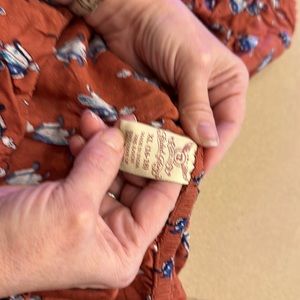 Faded Glory XL ruffled top